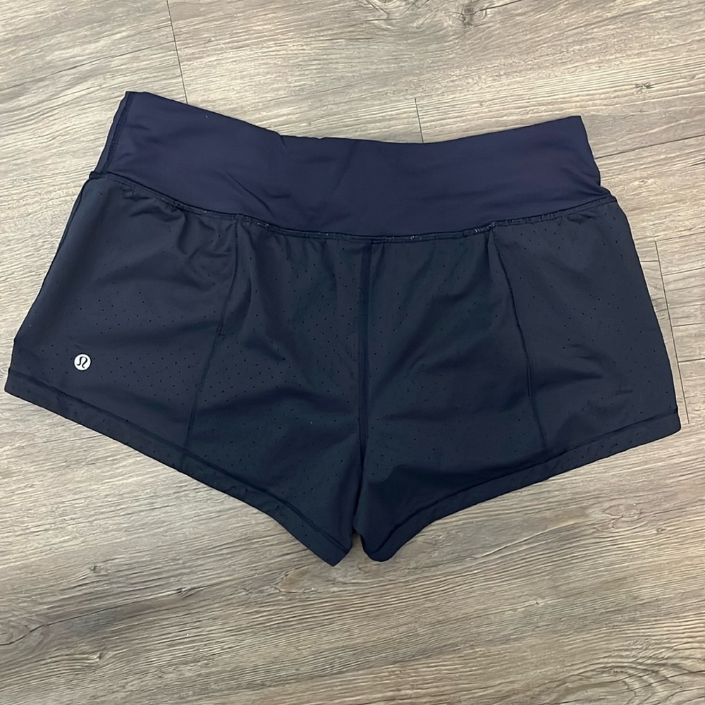 Lululemon  perforated running shorts navy 3" short